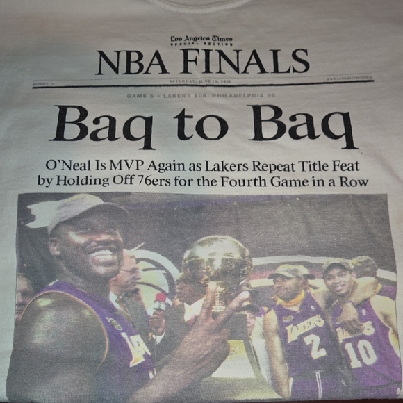 Men's Vintage 2001 LEE TAG Lakers Baq To Baq Tee - Picture 3 of 6